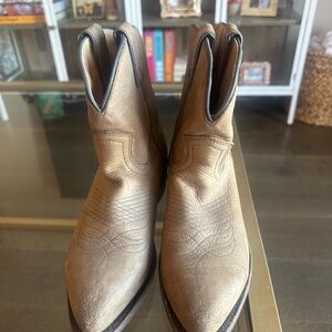 Women’s Short Frye Boots 7.5